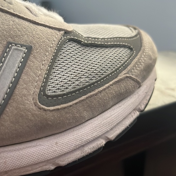 New Balance 990v5 - Picture 9 of 10